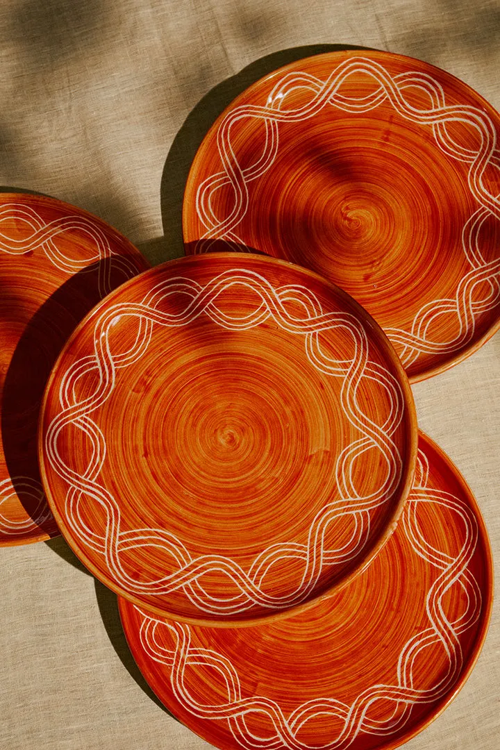 Assiette à dner motifs tressés