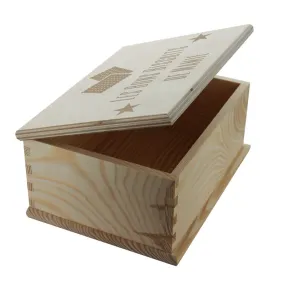 Boîte en bois à sucre ou biscuit gravée