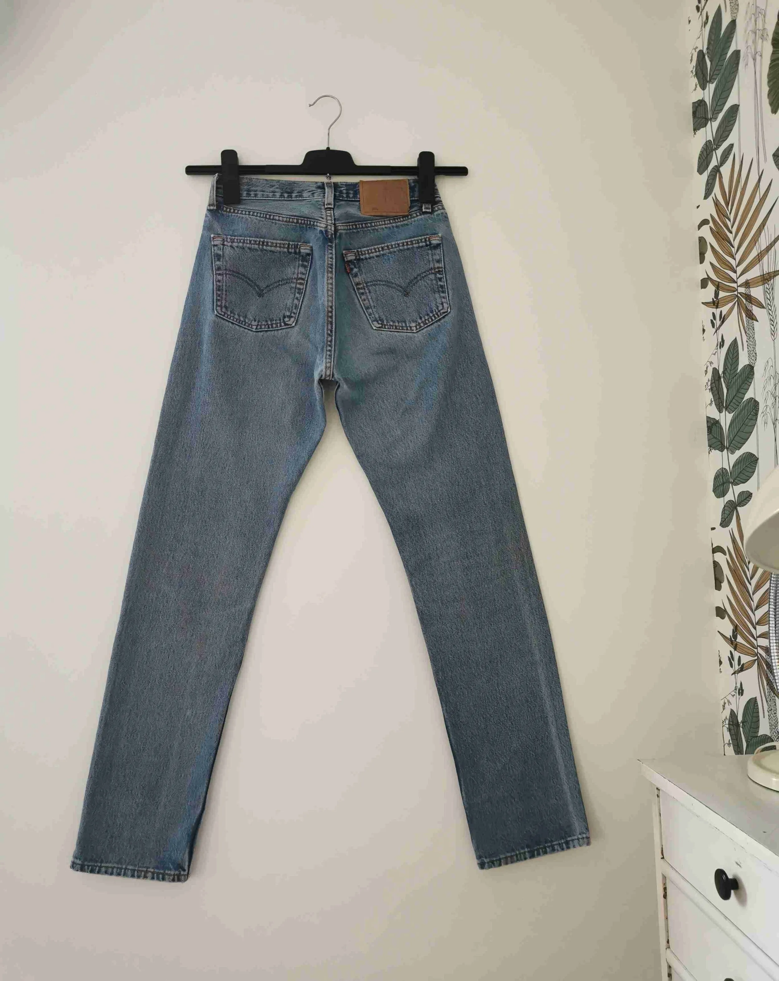 Jean Levi's 501 W28L32