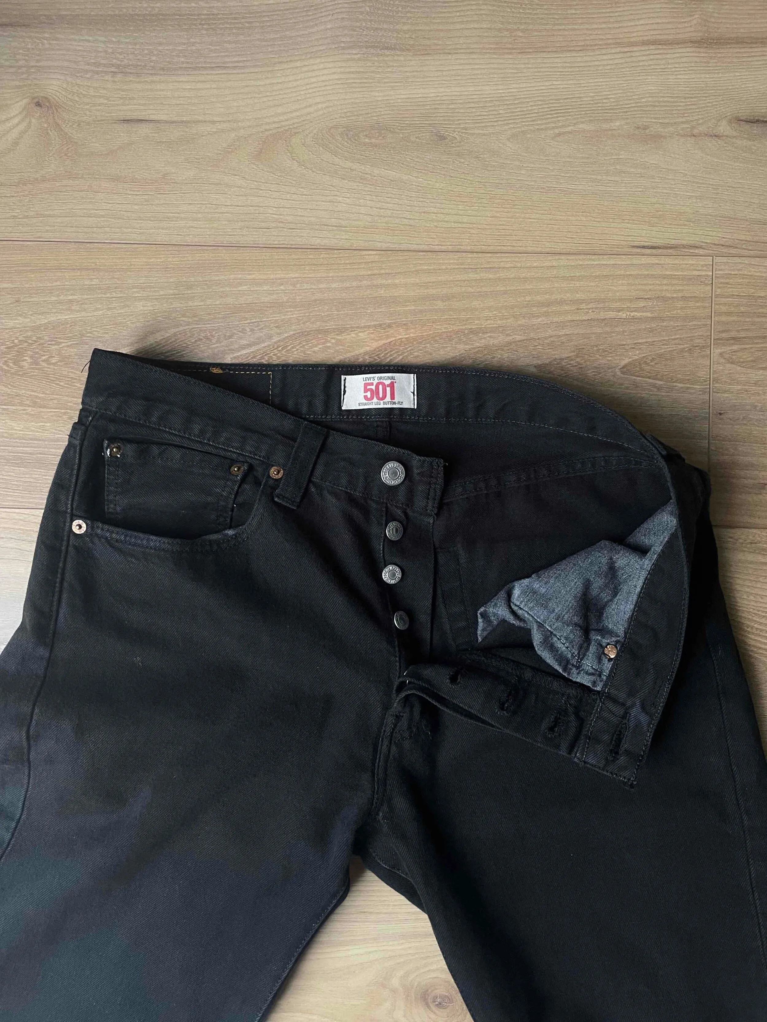 Jean Levi's 501 W31L32