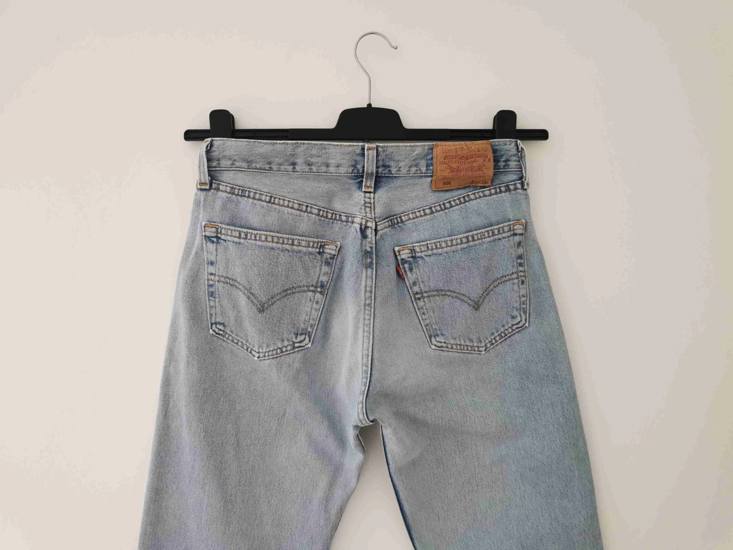 Jean Levi's 501 W32L34