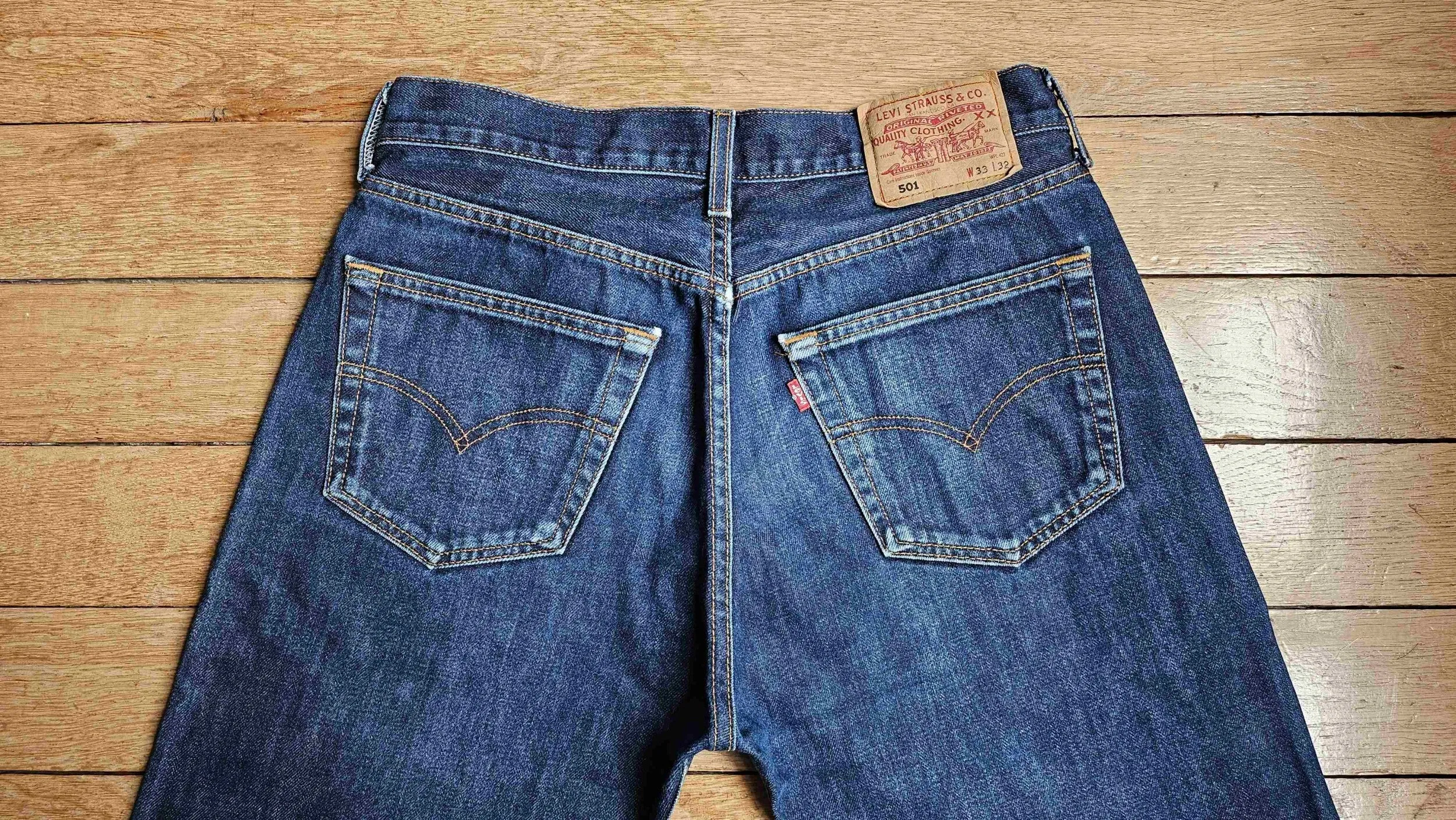 Jean Levi's 501 W33L32