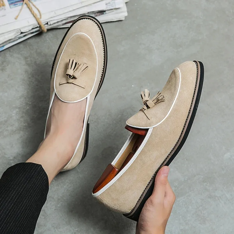 Mocassins suède à surpiqûres blanches