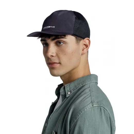 Pack trucker cap solid black
