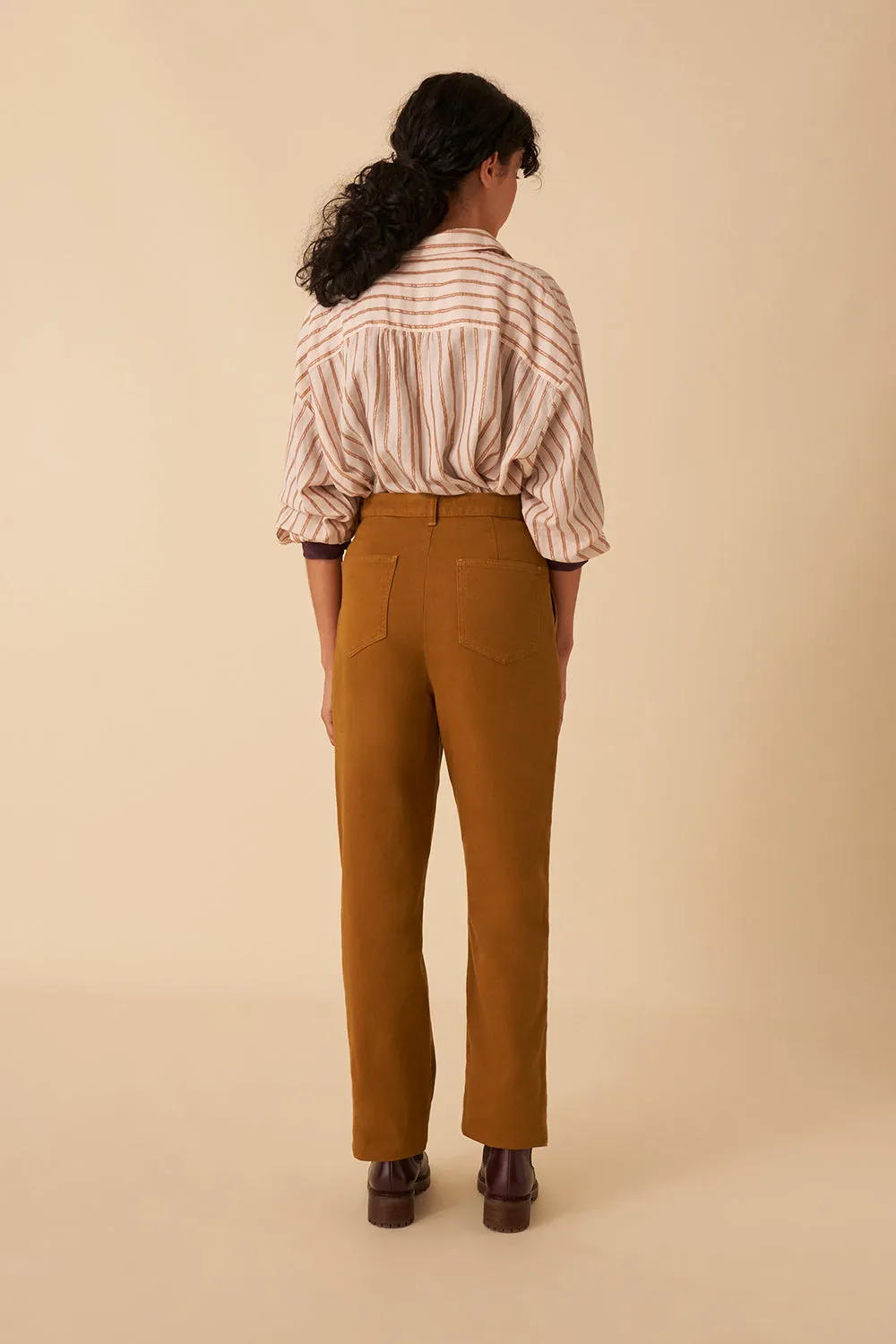 pantalon elmo comete